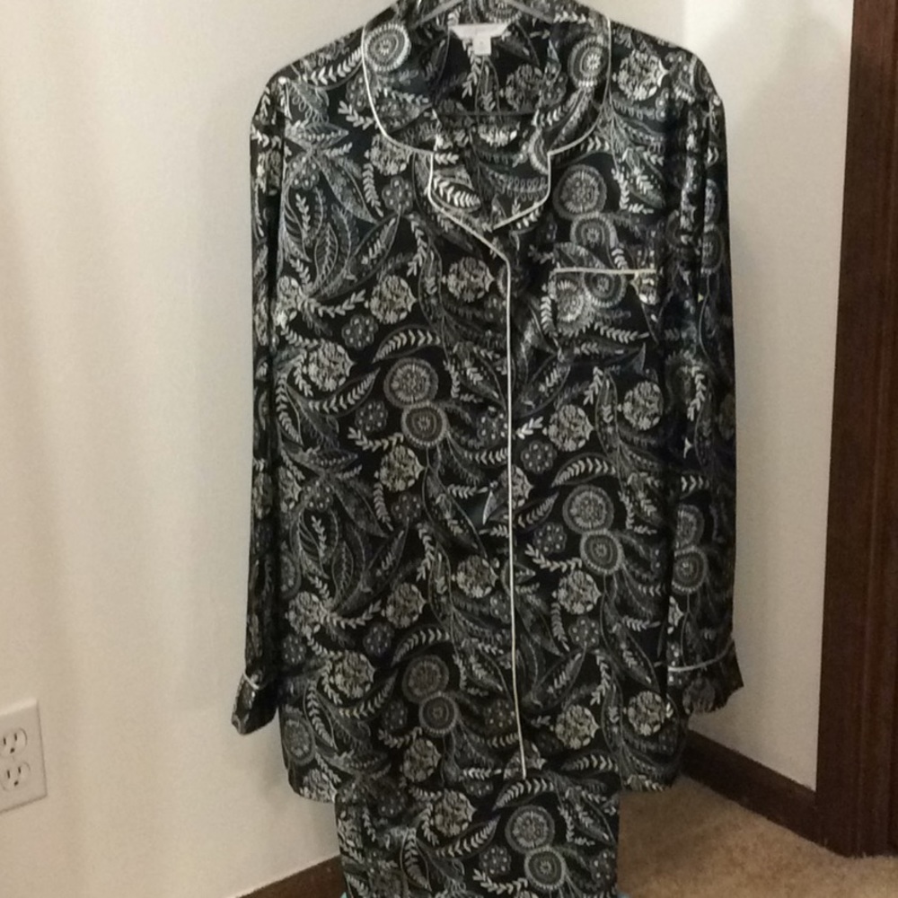 Black And White Paisley Pajamas